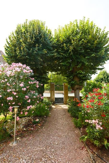 Вилла F3 80 M2 Longere Plain Pied Au Centre Auxonne. Экстерьер фото